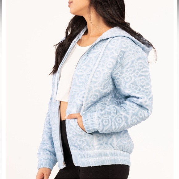 FULL TILT Quilted Yin Yang Womens Oversized Zip-Up Hoodie. Size small NWOT! - Picture 2 of 12